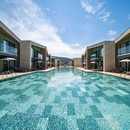 Hvd Reina Del Mar - Premium Spa Service & Free Parking Obzor Exterior photo