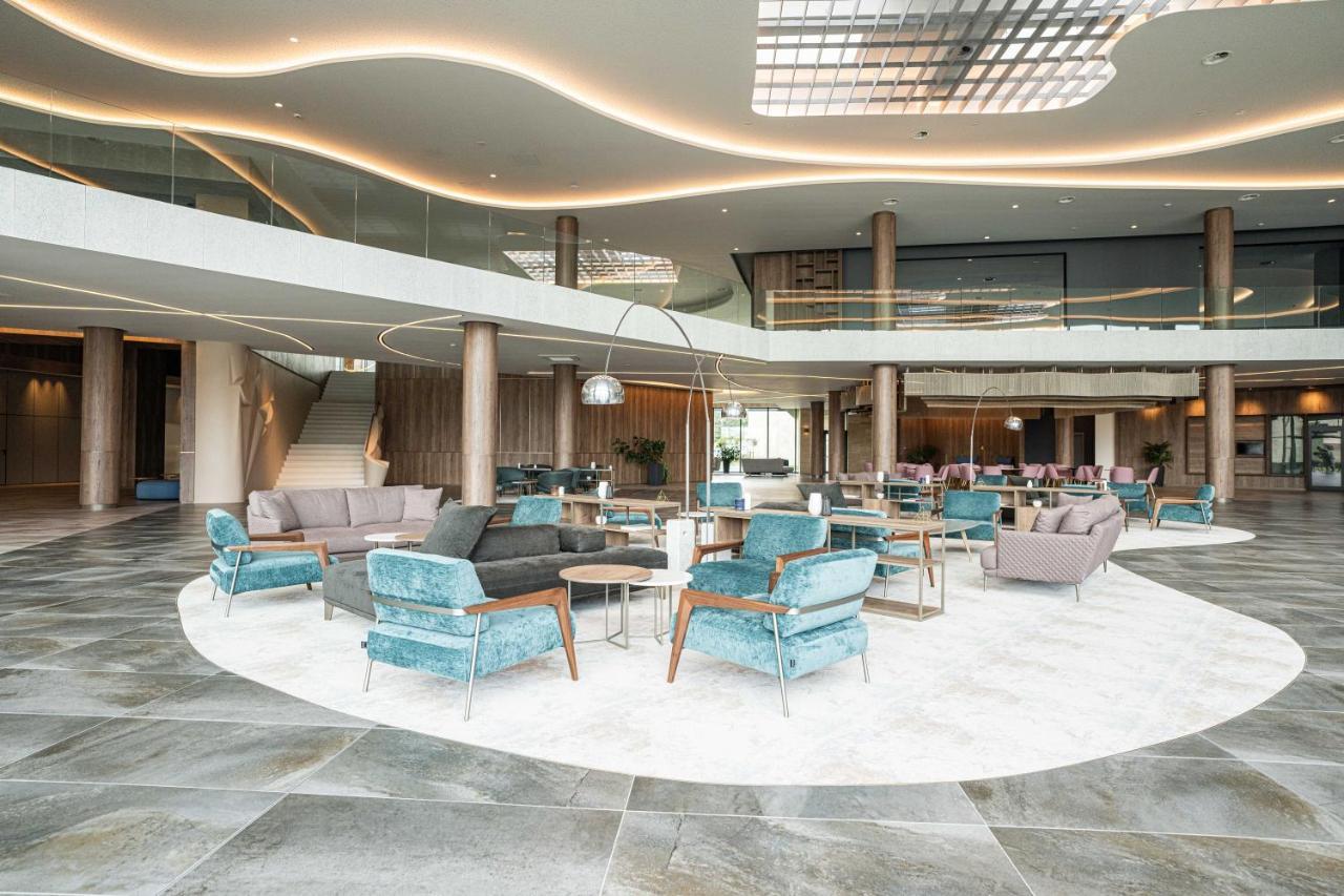 Hvd Reina Del Mar - Premium Spa Service & Free Parking Obzor Exterior photo